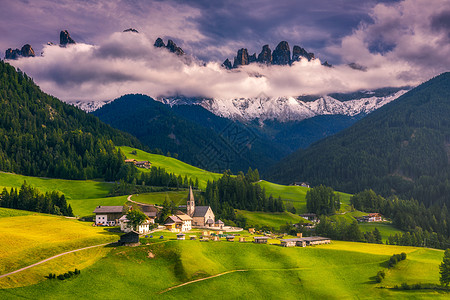 Dolomites山脉和传统村庄 北北部 白云石 风景图片