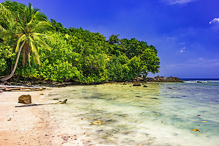印尼海滩 水 美丽的 宁静 晴天 天空 风景 岛 国家图片
