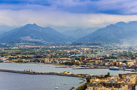 米拉佐和西西西里山脉港口全景图片