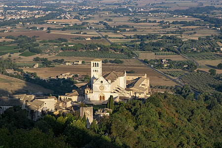 意大利Umbria地区Perugia省Assisi全景 塔 场地图片