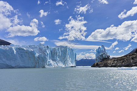 蓝冰川 湖景图 阿根廷巴塔哥尼亚 南美洲 云 地标图片