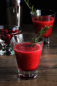 新鲜的红莓汁 喝 美食 冷藏 庆典 真实性 食物 宴会图片