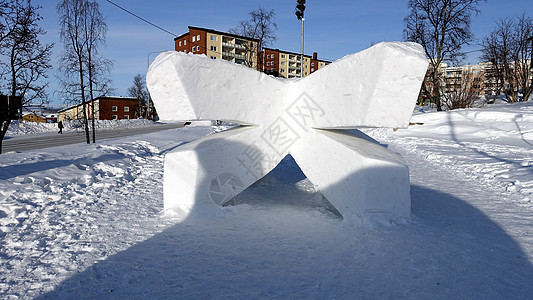 艺术 冬季在瑞典北部基律纳雪雪中心的一个广场上雕冰的石刻 俄罗斯 透明的图片