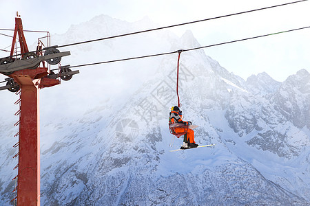 滑雪电梯 空气 寒冷的 电缆 滑雪缆车 冬天 旅行 娱乐图片