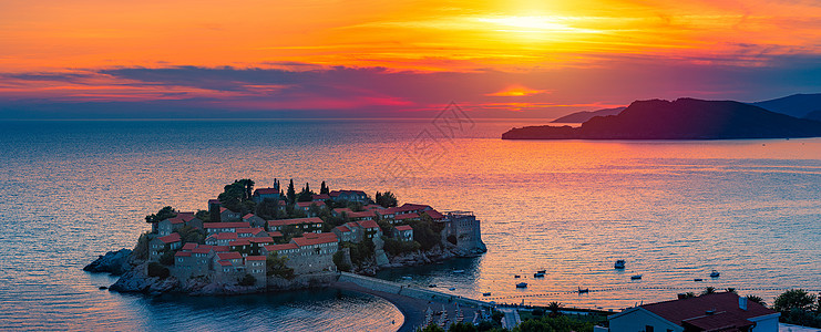 岛 日落时黑山 海岸 欧洲联盟 欧洲 晚上 镇 夏天 美丽的图片