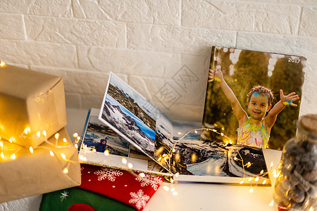 相册和圣诞园地背景图片