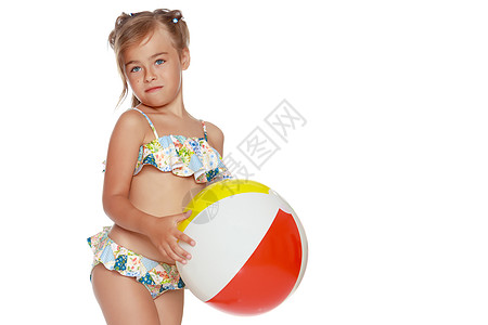 穿泳装的小女孩穿泳衣 带球的小女孩 蓝色的 水下 海星 海岸背景