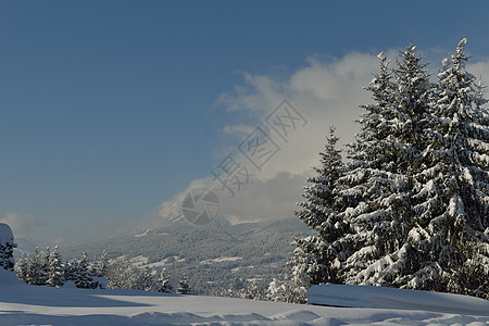 冬季山地景观 早晨 天空 气候 国家 晴天 雪图片