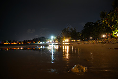 夜景海滩 有夜总会的风景 城市景观 天际线 泰国图片