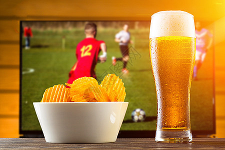 足球与啤酒图片