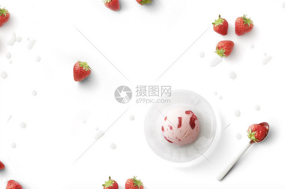 简洁草莓冷饮背景图片