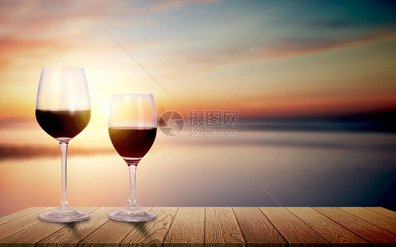 夕阳下的红酒图片