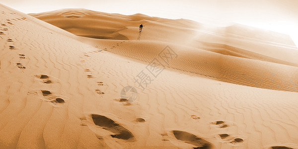 男沙漠企业文化背景设计图片
