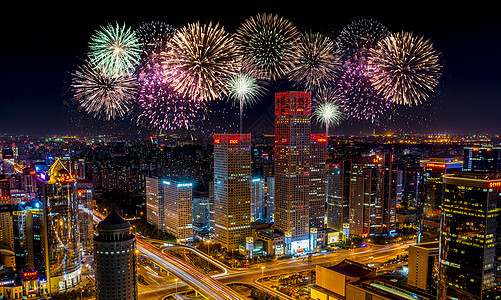 烟花与都市图片