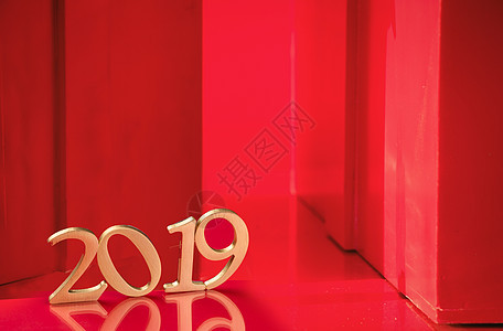 红色2019图片