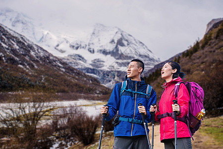 旅行社春季旅游设计图片