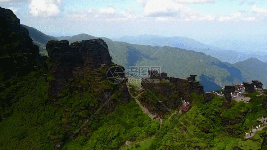 gif动图 实景动图  航拍大山gif.