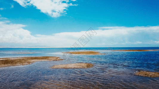 蓝天白云湖青海湖山水天空延时GIF高清图片