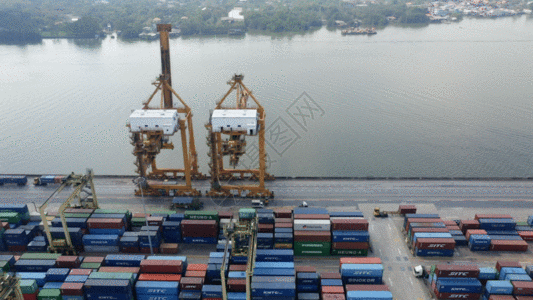 无人机航拍曼谷港口集装箱港口起重机GIT图片