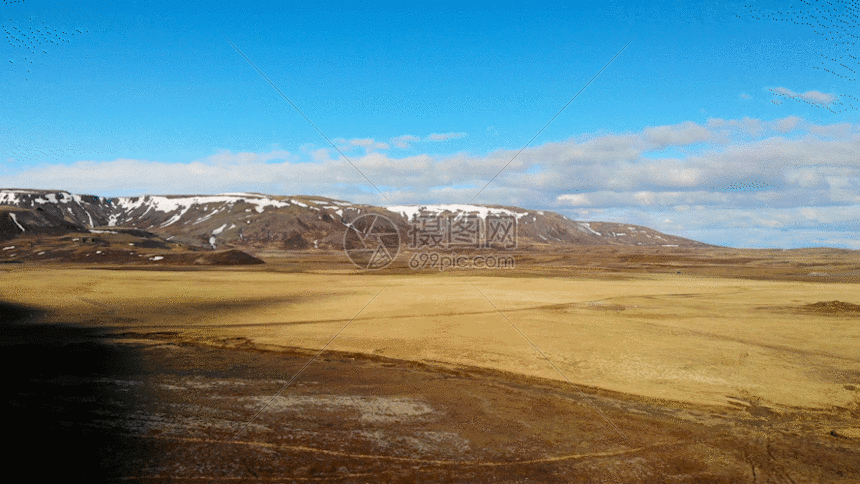 航拍新疆黄色公格尔草原草地gif