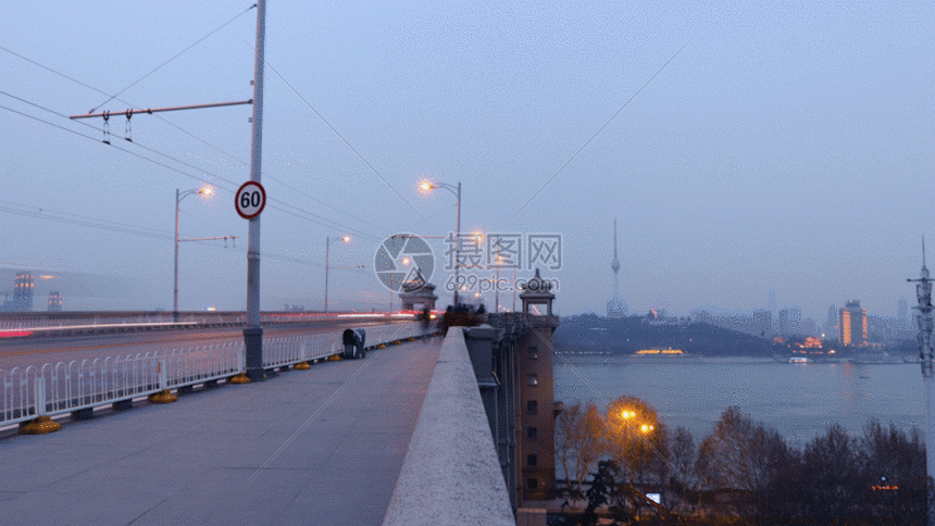 武汉长江大桥延时交通gif