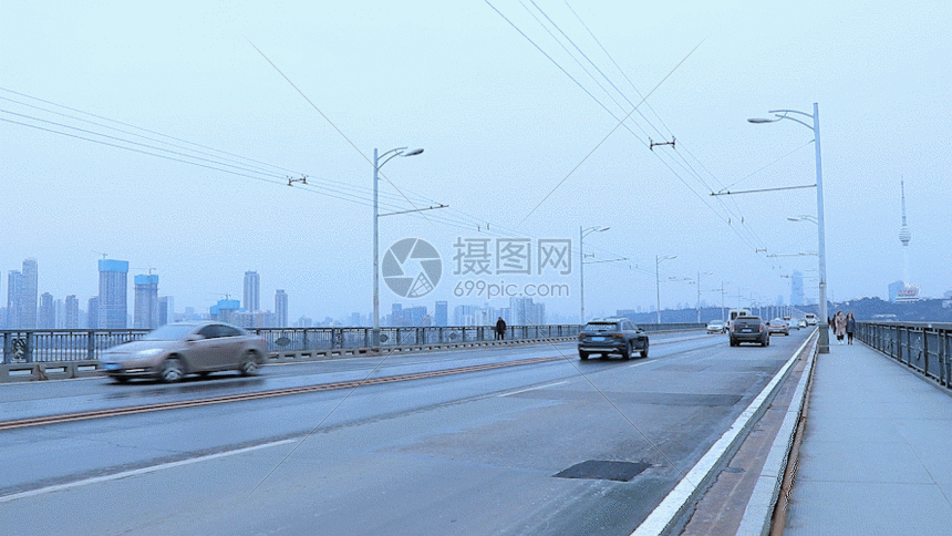 大桥上车辆gif动图图片-正版gif素材401092889-摄图网