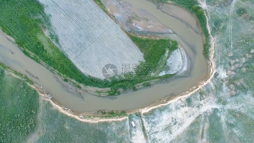 新疆河流航拍风景gif