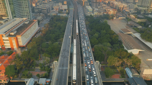 无人机河南公路街道车流GIF高清图片