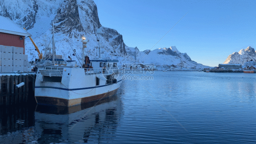 gif动图 实景动图  罗弗敦群岛渔村全景延时gif.gif