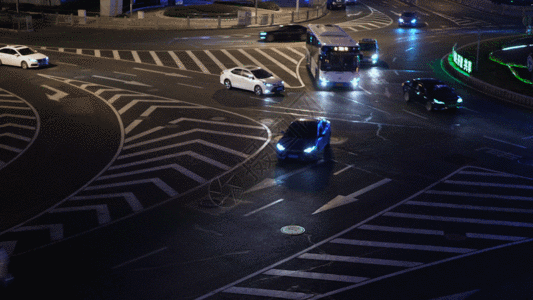 夜晚道路车辆交通延时摄影GIF高清图片