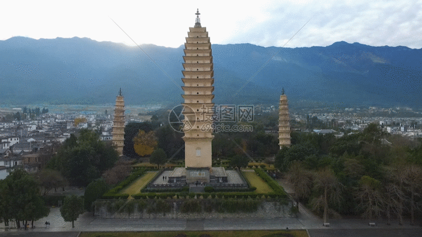 gif动图 实景动图  大理著名三塔gif.gif