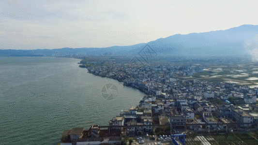 洱海自然风光大理洱海及沿海村落航拍GIF高清图片