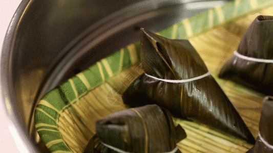 内蒙古包锅中的粽子GIF高清图片