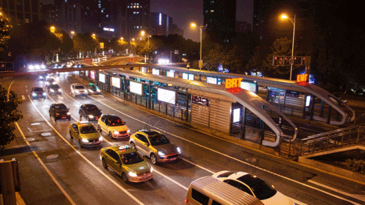 汽车灯光BRT站台唯美大气夜景局部动图gif高清图片