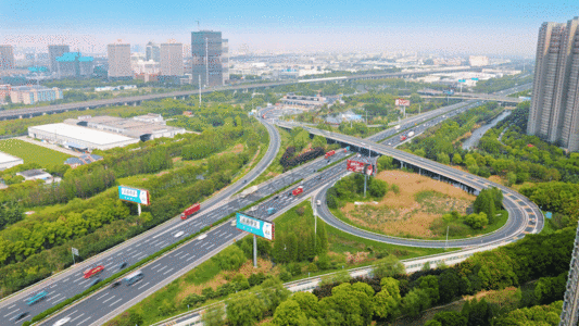 生态产业园绿色城市交通环境延时GIF高清图片