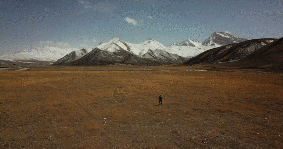 青海神山阿尼玛卿雪山GIF高清图片