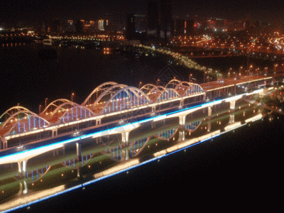 夜晚大桥河面GIF图片
