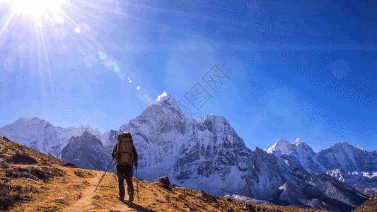 徒步旅行户外登山gif高清图片