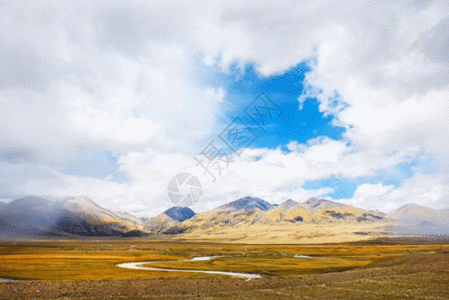 风起云涌的西藏山脉gif动图图片