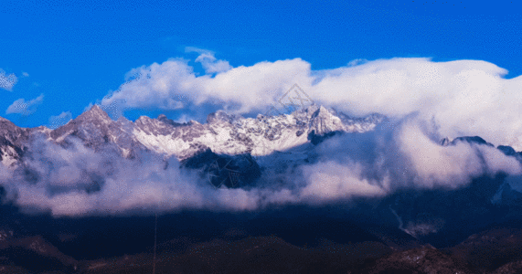 大理丽江神秘的玉龙雪山gif高清图片