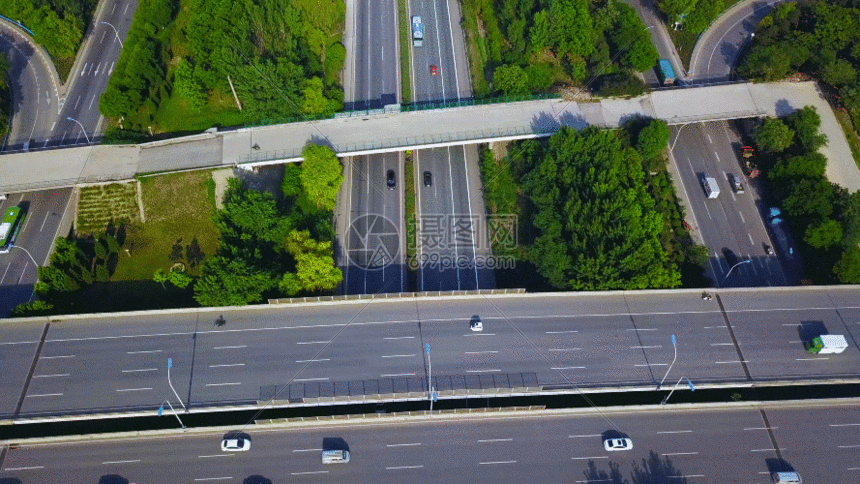 gif动图 实景动图  城市交通航拍gif.gif