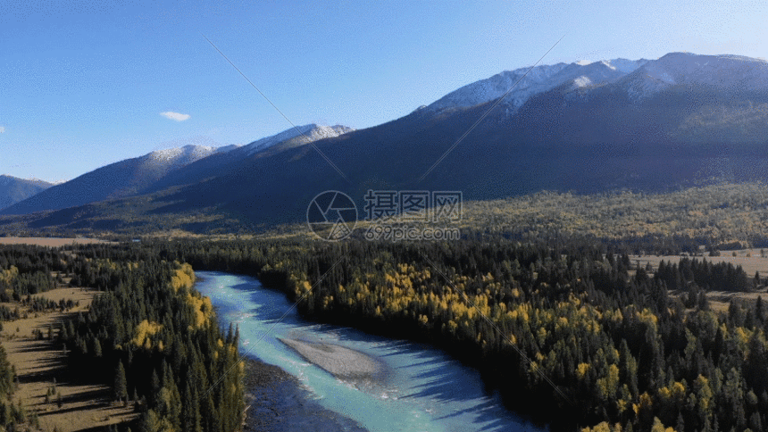 标题为          新疆喀纳斯雪山森林gif,编号: 401467965,格式: gif