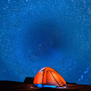 雪山露营牛背山星空gif高清图片