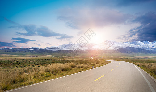 乡村公路秋天公路高清图片