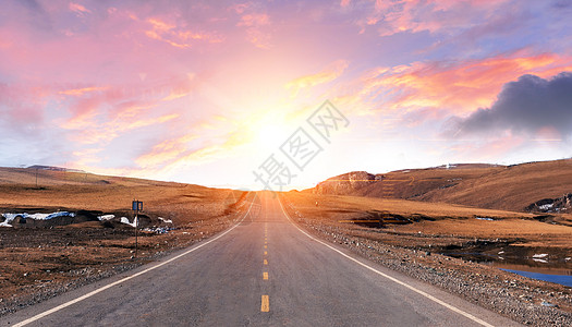 柏油路秋天公路高清图片