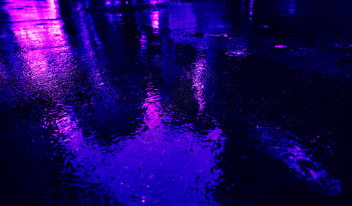纽约市的照明和霓虹夜灯纽约市街道上霓虹灯的抽象形多重曝光和图片