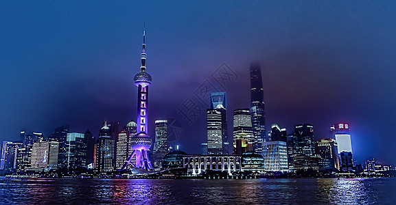 夜惊图片上海外滩背景