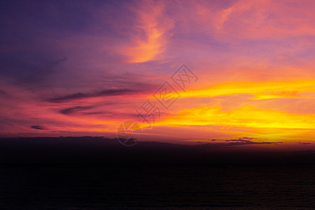 泰山顶上的日出图片