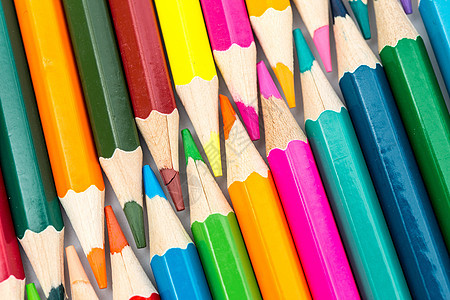 教育设计彩虹颜色铅笔平铺创意拍摄图片