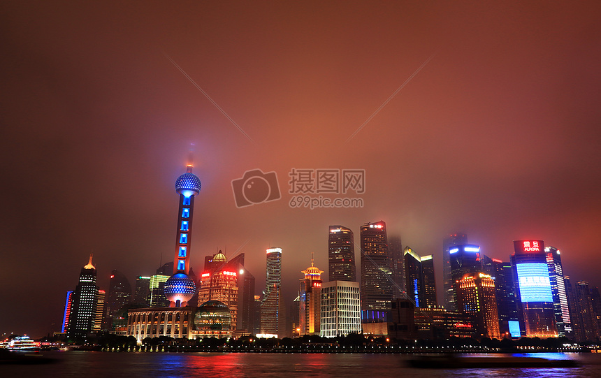 上海外滩东方明珠夜景图片